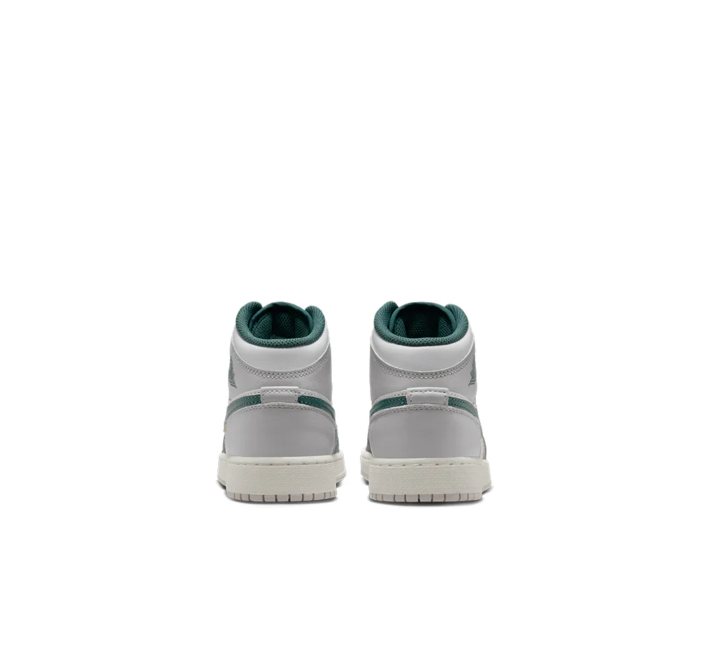 Air Jordan 1 Mid SE (GS) - Image 4