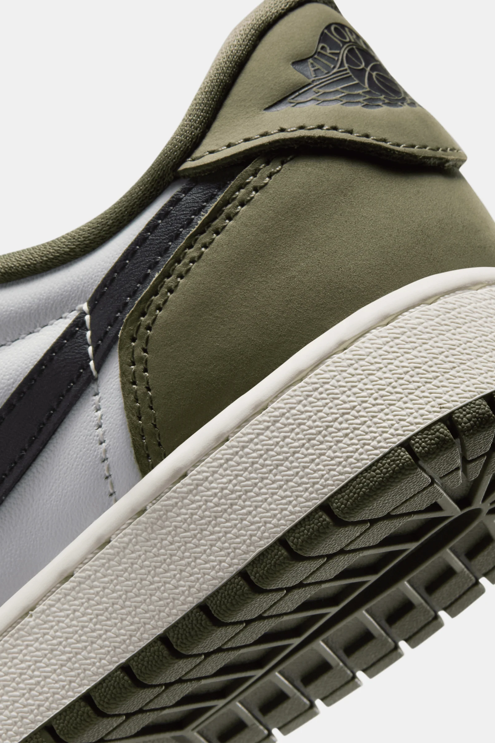 Air Jordan 1 Retro Low OG (GS) "Medium Olive" - Image 7