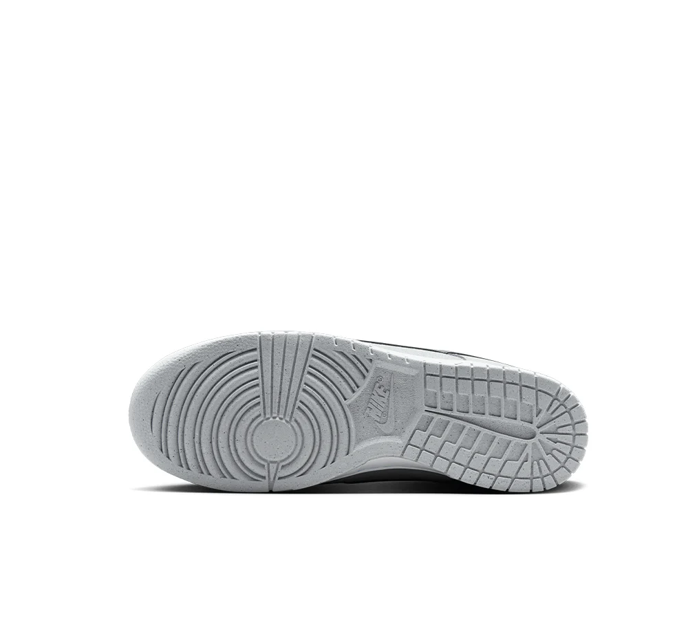 Nike Dunk Low Retro SE - Image 4