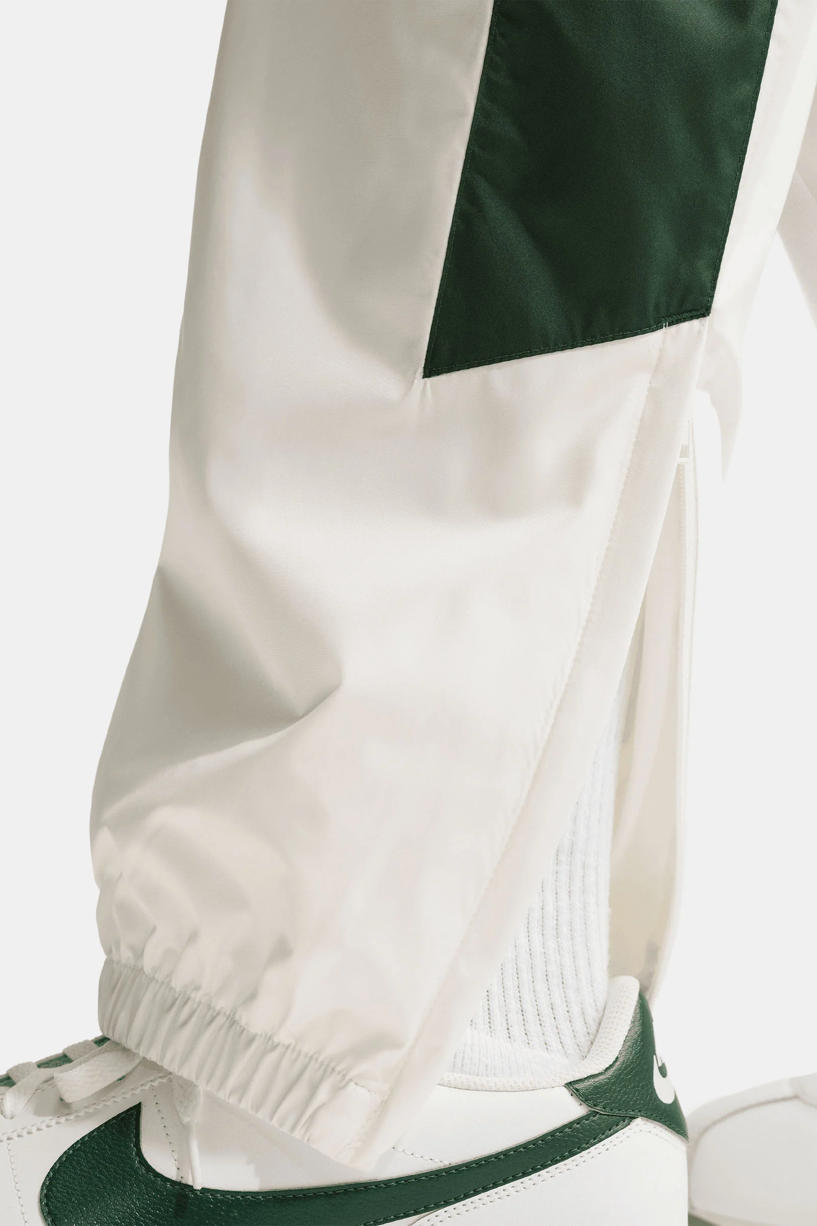 Nike Windrunner Lined Pants - Image 3