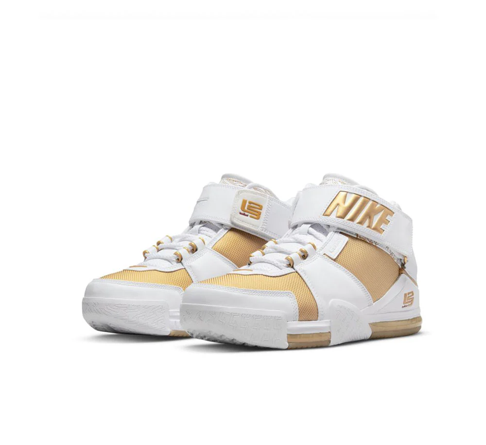 NIKE ZOOM LEBRON II "MACCABI"QS - Image 2