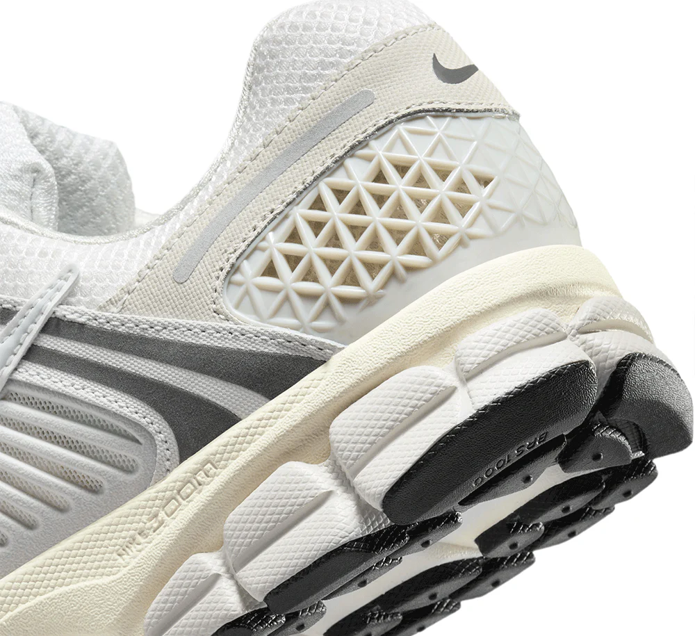 Nike Zoom Vomero 5 SE - Image 7
