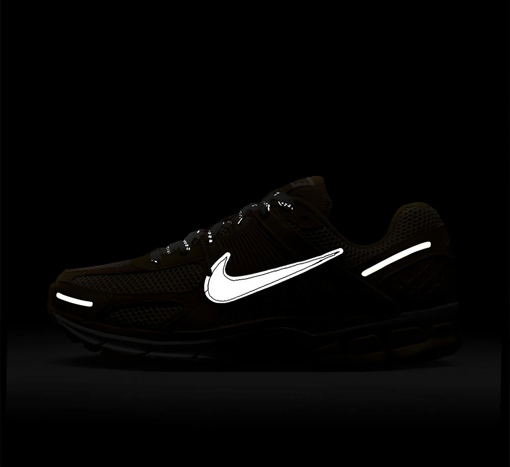 NIKE ZOOM VOMERO 5 - Image 8