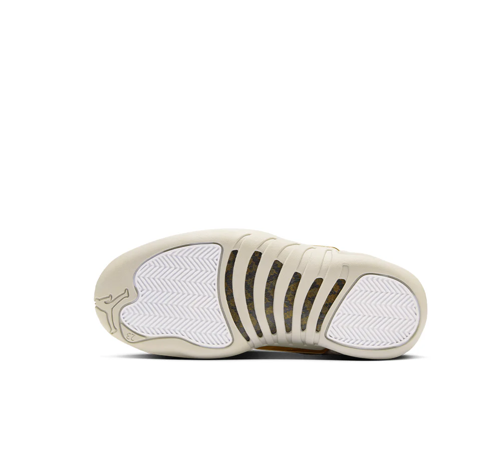 Women's Air Jordan 12 Retro - Image 4