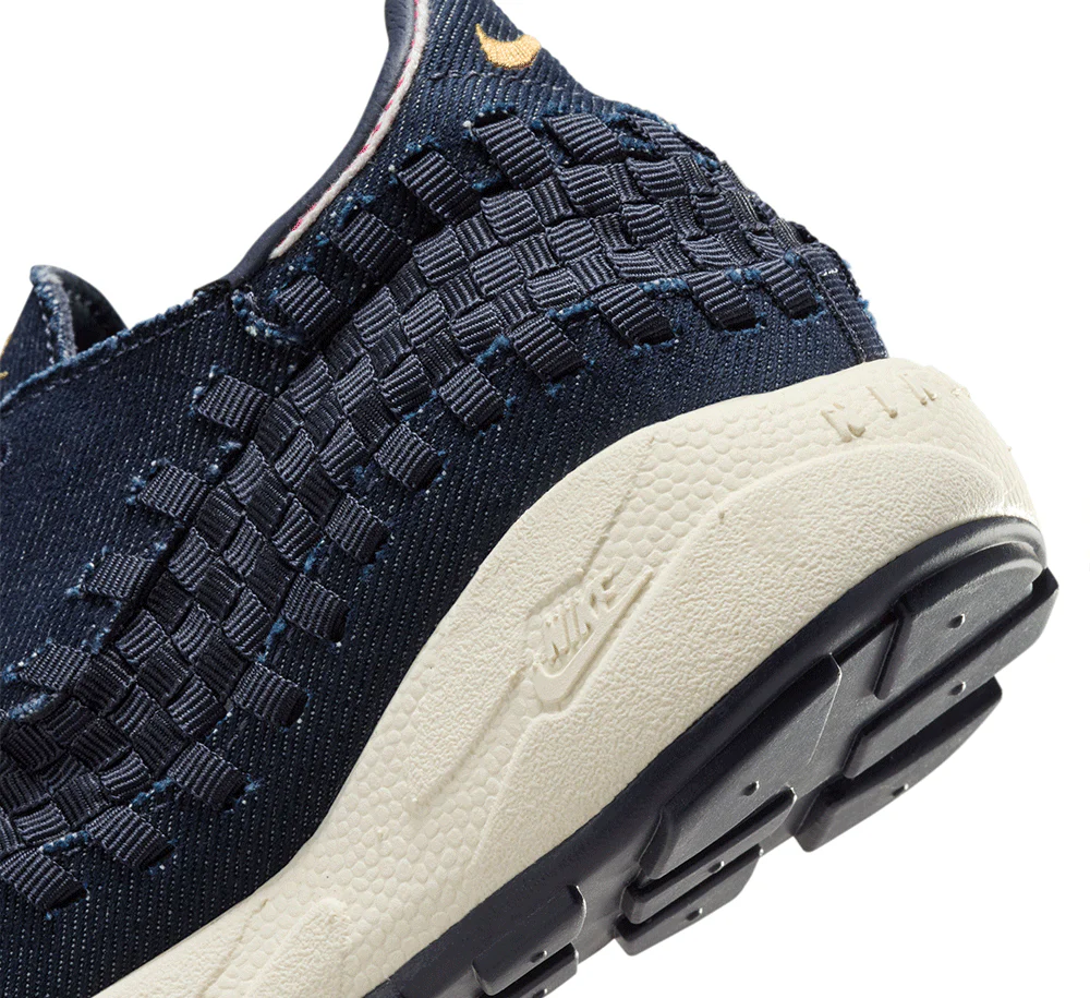 Women's Nike Air Footscape Woven - Image 7