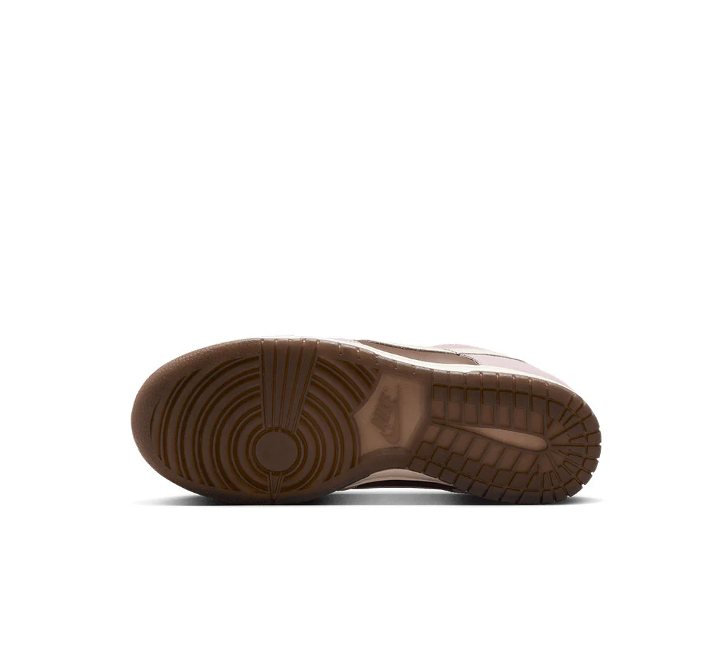 Women's Nike Dunk Low - Image 4