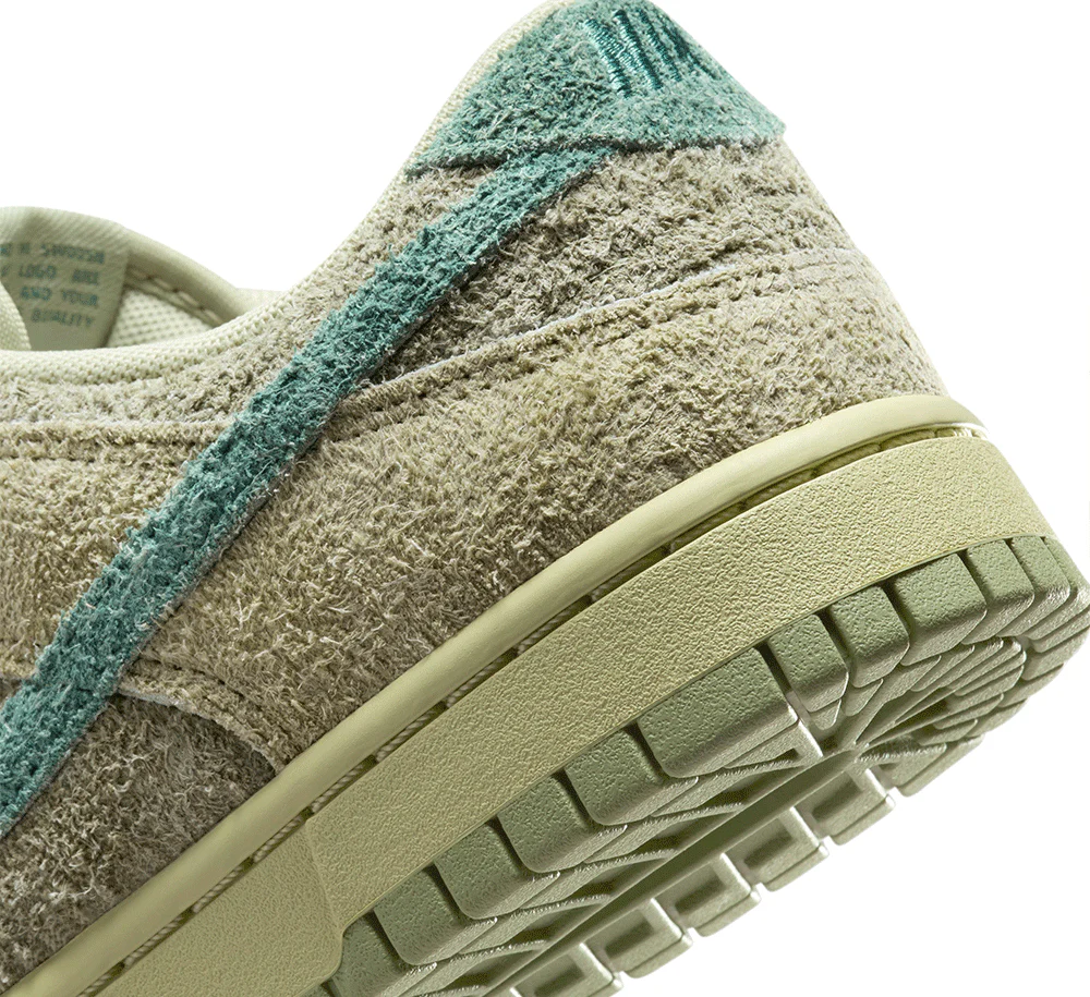 Women's Nike Dunk Low - Image 7