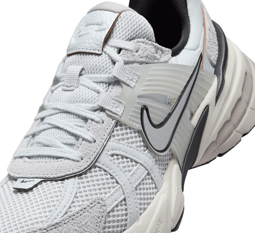 Womens Nike V2K Run - Image 6